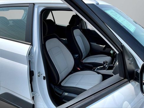 Certified 2023 Hyundai Venue SEL w/ Cargo Package FWD image 27