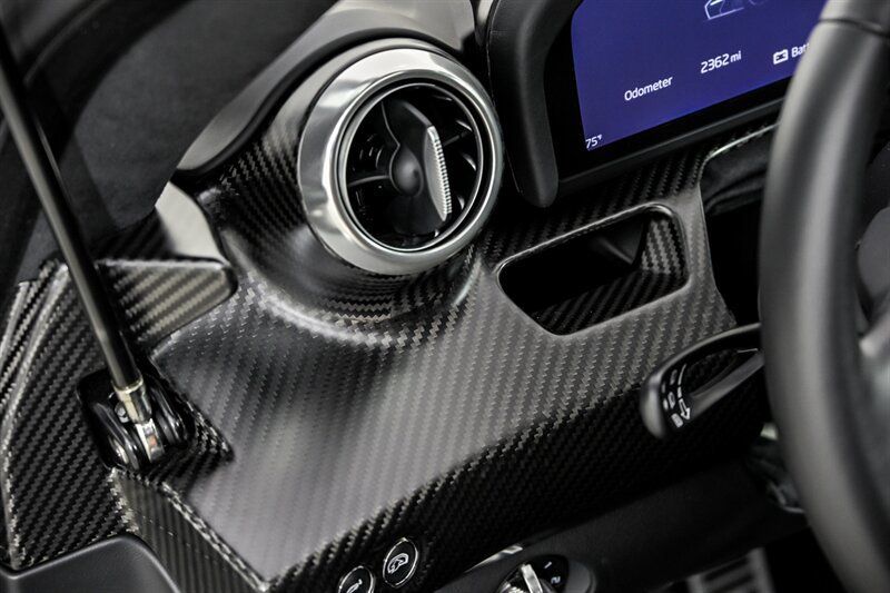 Used 2019 McLaren Senna RWD image 29
