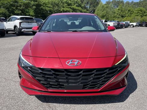 Used 2021 Hyundai Elantra SEL w/ Convenience Package FWD image 8