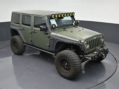 Used 2015 Jeep Wrangler Unlimited Sahara w/ Max Tow Package image 19