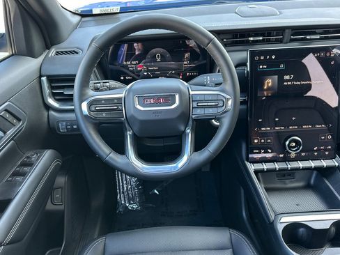 Used 2026 GMC Terrain Elevation w/ Elevation Premium Package FWD image 17