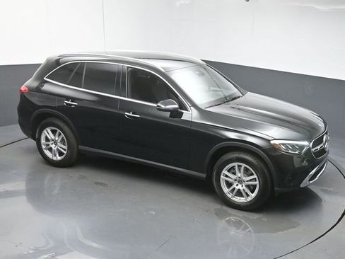 Used 2025 Mercedes-Benz GLC 300 GLC 300 image 42