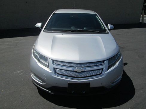 Used 2014 Chevrolet Volt Premium w/ Premium Trim Package FWD image 3