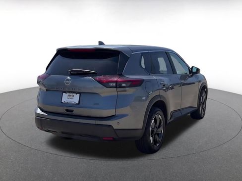Used 2025 Nissan Rogue SV AWD/4WD image 14