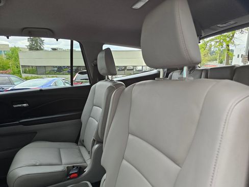 Used 2022 Honda Pilot Touring image 21