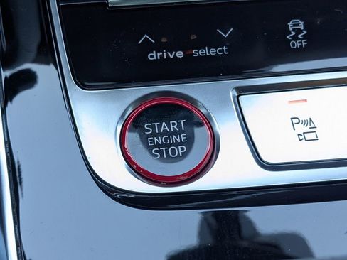 Used 2024 Audi RS Q8 image 30