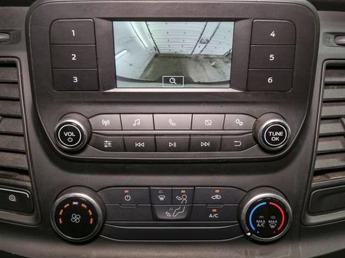 Used 2022 Ford Transit 350 DRW RWD image 21