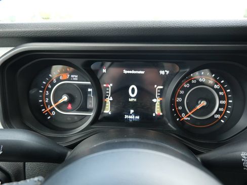 Used 2025 Jeep Wrangler Unlimited Sport AWD/4WD image 6