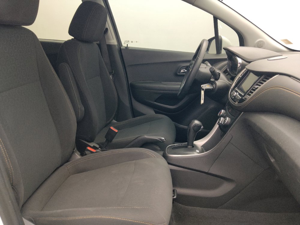 Used 2020 Chevrolet Trax LS FWD image 21