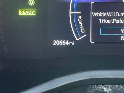 Used 2025 Toyota Camry LE image 40