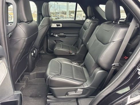 Used 2023 Ford Explorer ST w/ Equipment Group 401A image 18