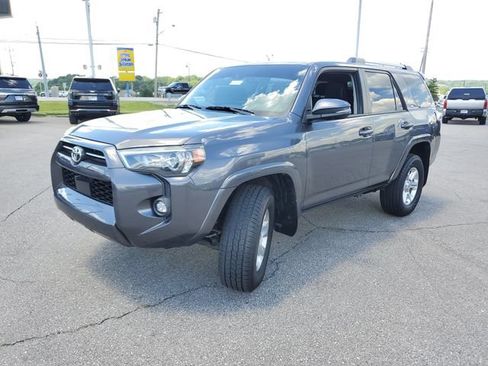 Used 2023 Toyota 4Runner SR5 Premium w/ Moonroof Package AWD/4WD image 2