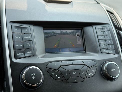 Used 2018 Ford Edge SEL AWD/4WD image 34