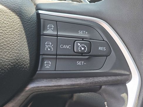 Used 2024 Jeep Grand Cherokee Limited 4xe image 22