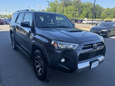 Used 2022 Toyota 4Runner TRD Off-Road Premium AWD/4WD image 8