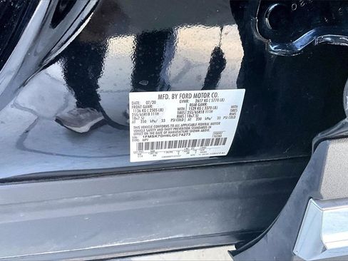 Used 2020 Ford Explorer XLT image 19