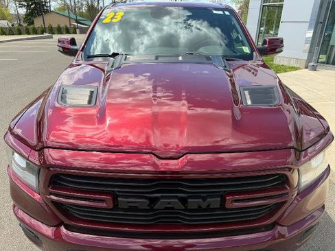 Used 2023 RAM 1500 Laramie AWD/4WD image 5