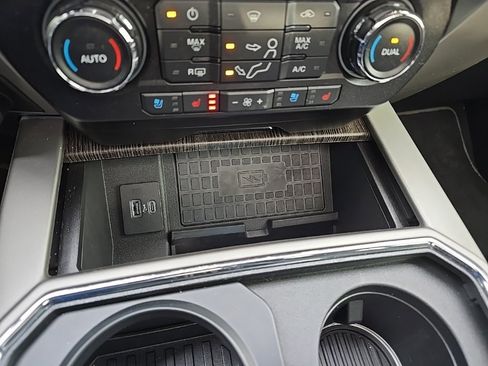 Used 2020 Ford F450 Lariat w/ Lariat Ultimate Package image 19