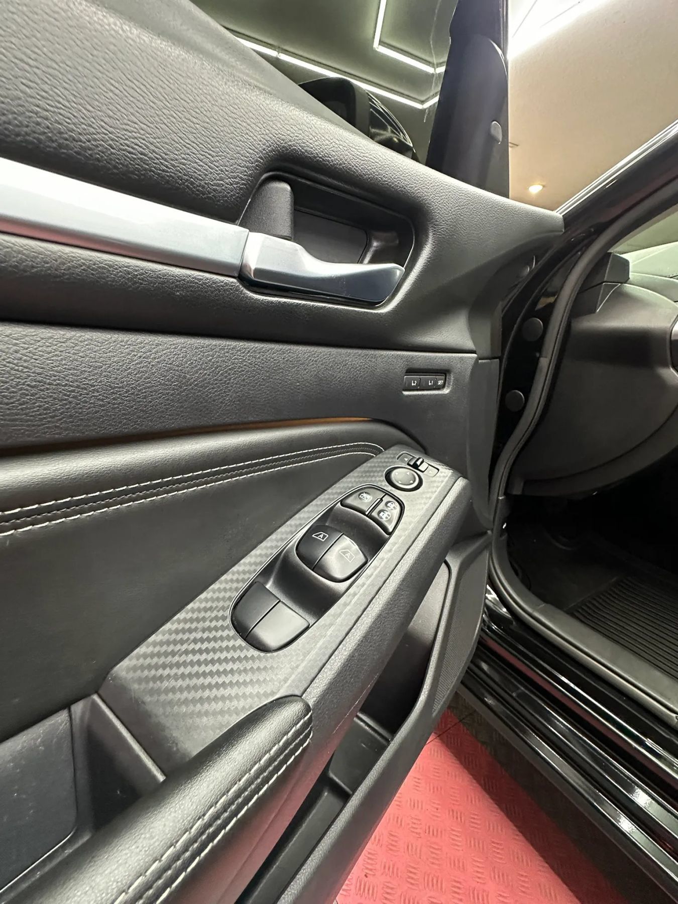 Used 2019 Nissan Altima 2.5 Platinum FWD image 10