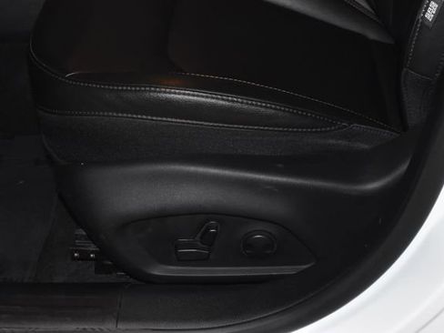 Certified 2023 Jeep Compass Limited image 13