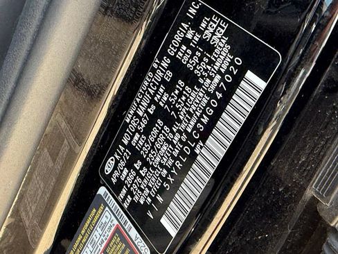 Used 2021 Kia Sorento S w/ Panoramic Sunroof Package AWD/4WD image 10