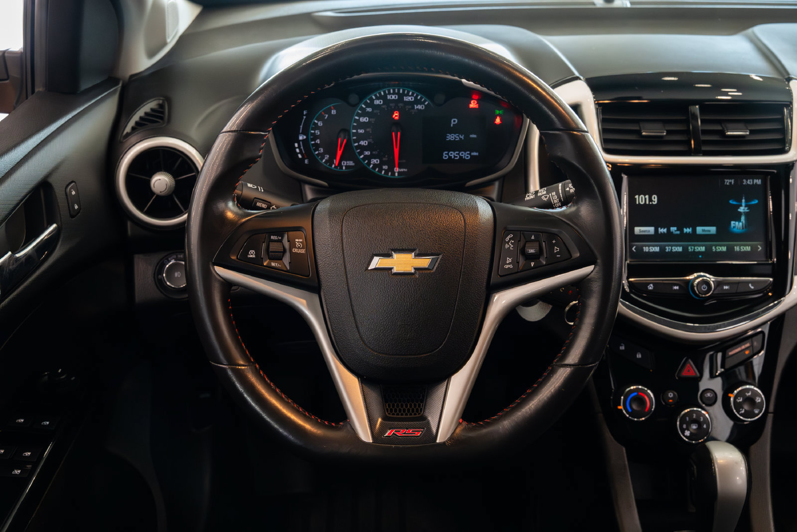 Used 2017 Chevrolet Sonic LT FWD image 12