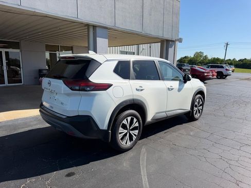 Used 2023 Nissan Rogue SV AWD/4WD image 3
