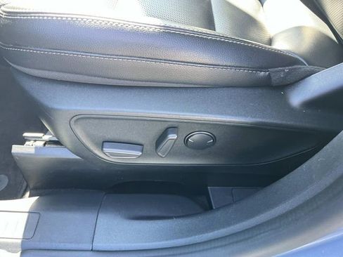 Used 2022 Ford Escape SEL w/ Technology Package image 34