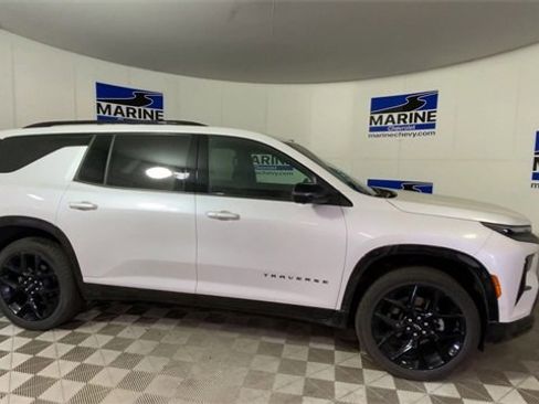 Used 2024 Chevrolet Traverse RS w/ LPO, Floor Liner Package image 3