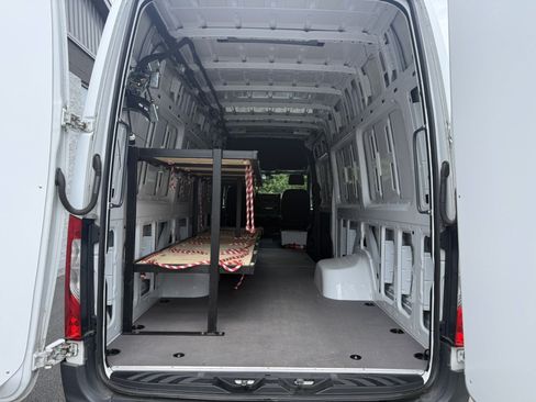 Used 2019 Mercedes-Benz Sprinter 170 image 7