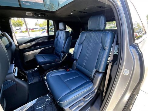 New 2026 Cadillac Escalade IQ Luxury 2 w/ LPO, Floor Liner Package AWD/4WD image 17