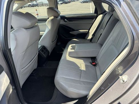 Used 2018 Honda Accord EX-L image 10