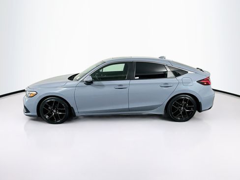 Used 2023 Honda Civic Sport Touring image 4