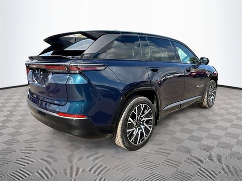 Used 2025 Jeep Wagoneer S Limited image 6