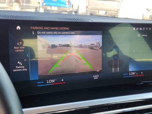 Used 2023 BMW 330i xDrive Sedan image 14