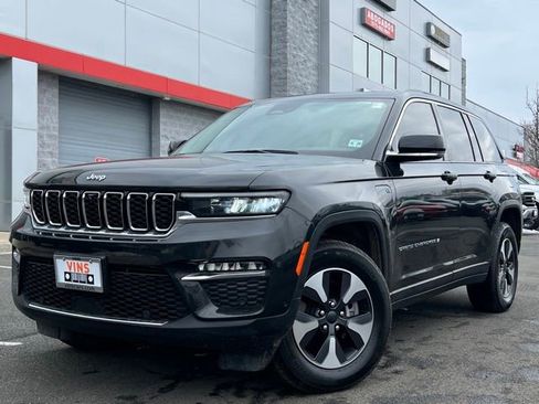 Used 2024 Jeep Grand Cherokee Limited 4xe w/ Luxury Tech Group II image 22