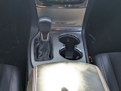 Used 2020 Jeep Grand Cherokee Altitude image 17