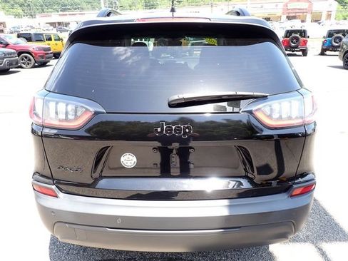 Certified 2023 Jeep Cherokee Altitude Lux AWD/4WD image 4