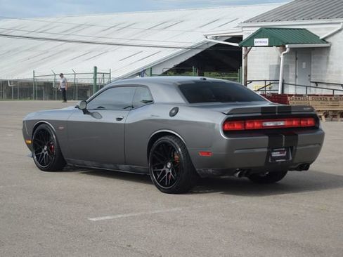 Used 2012 Dodge Challenger SRT8 w/ Premium Sound Group RWD image 21