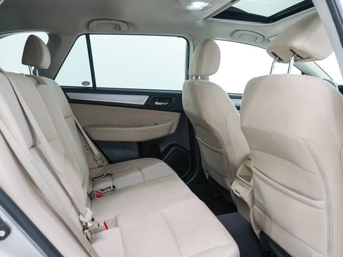 Used 2019 Subaru Outback 2.5i Premium w/ Popular Package #2 AWD/4WD image 14