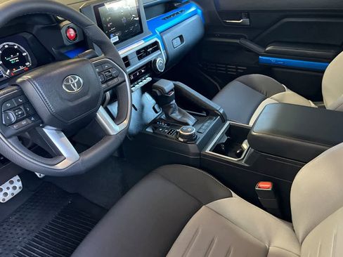 Used 2026 Toyota Tacoma TRD Sport AWD/4WD image 12