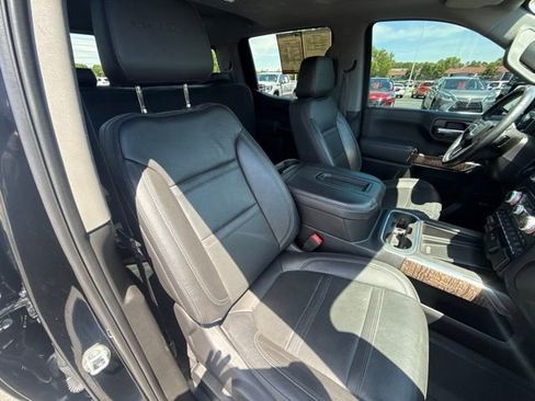 Used 2019 GMC Sierra 1500 Denali w/ Denali Ultimate Package AWD/4WD image 16