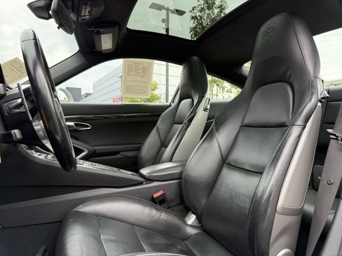 Used 2019 Porsche 911 Carrera image 5