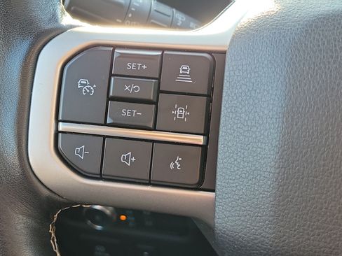 Used 2022 Ford Expedition Max Limited AWD/4WD image 23