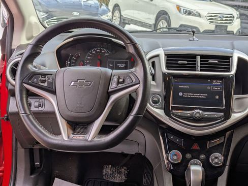 Used 2020 Chevrolet Sonic LT w/ Convenience Package image 11