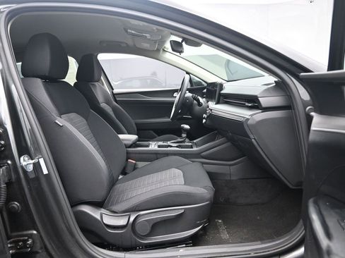 Used 2025 Kia K5 LXS image 33