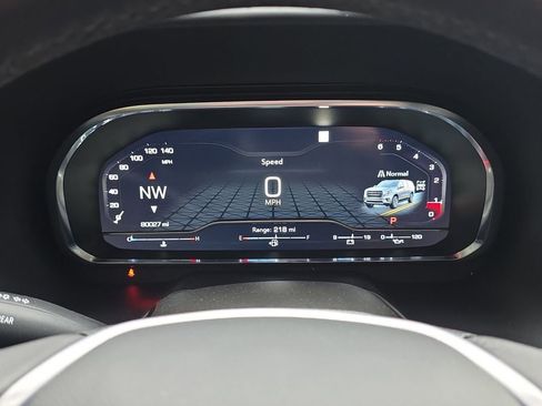 Used 2023 GMC Yukon SLT image 10