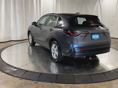 Used 2023 Honda HR-V LX image 8