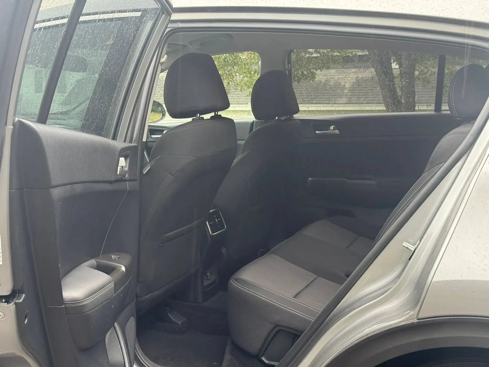 Used 2022 Kia Sportage LX FWD image 12