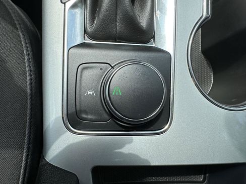 Used 2023 Chevrolet Blazer LT FWD image 27